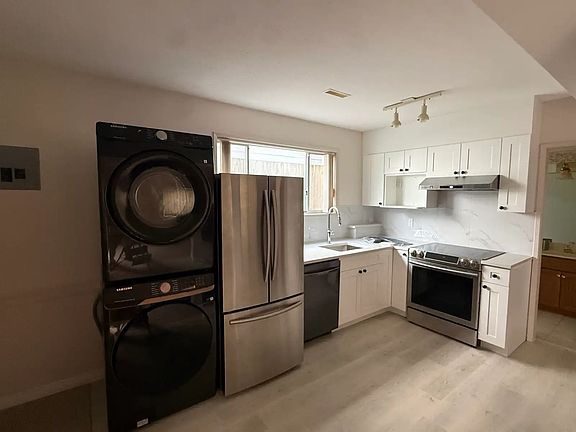 5th image of 15154 Beachview Ave #26347