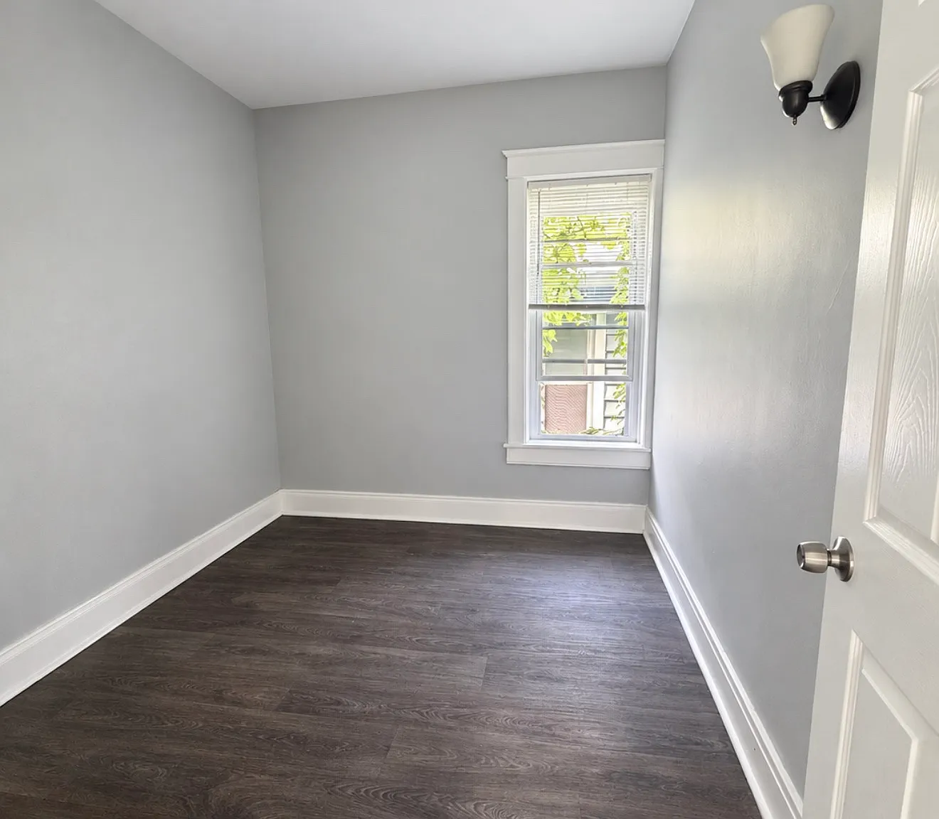 3 bed, $1,250 — Photo 3