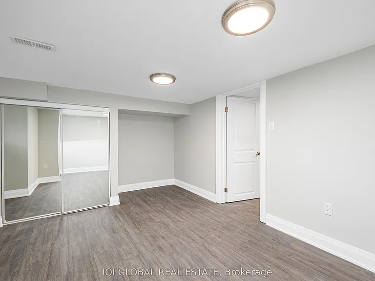 142 Grace St #BASEMENT — Photo 13