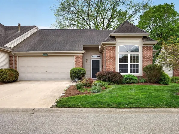 608 E Moss Creek Dr, Bloomington, IN 47401