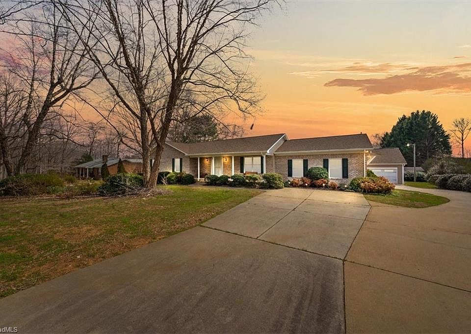 1st image of 8997 Pepper Ridge Ct