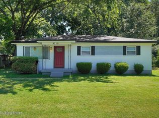 9715 Saturn Dr, Louisville, KY 40229