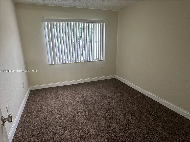 4235 N University Dr #202 — Photo 29