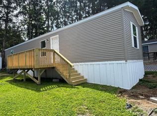 40 Portland Trailer Park Dr, Mount Bethel, PA 18343
