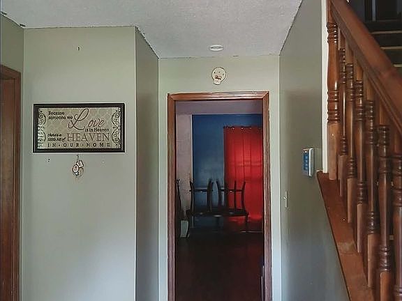 4th image of 103 Blake Ct