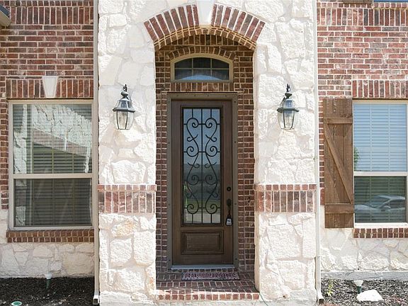 2nd image of 14786 Crystal Beach Ln