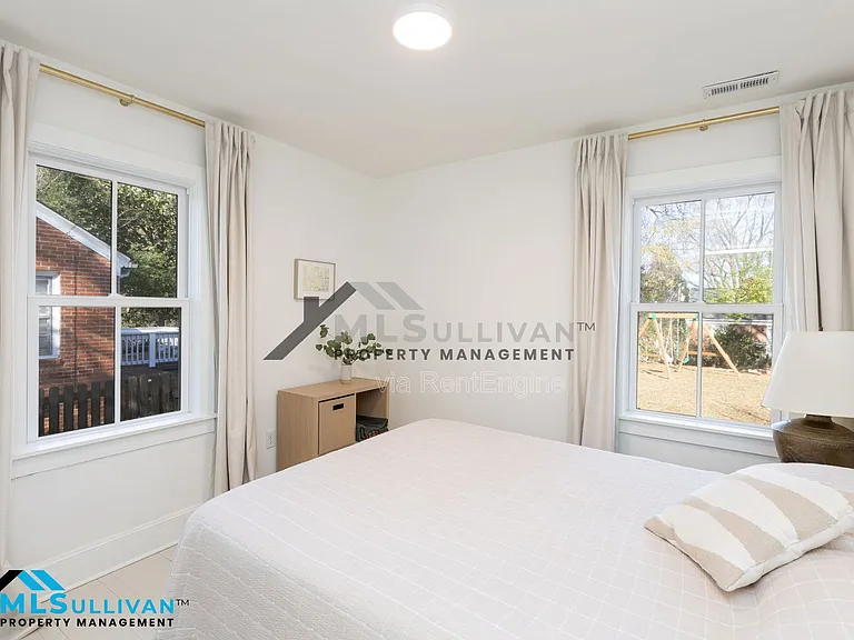 1803 Hillcrest Dr — Photo 18