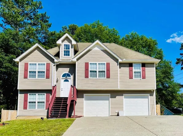 350 Fall View Ct, Winder, GA 30680