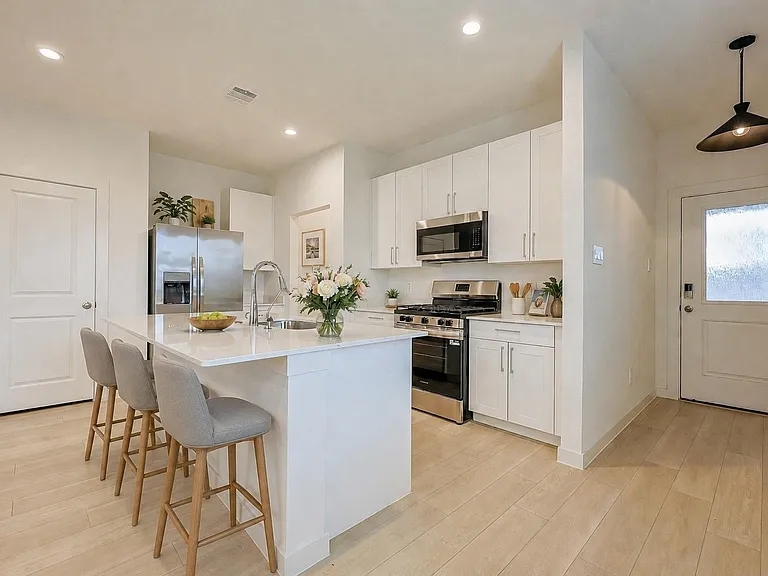 1727 Revolution Way — Photo 3