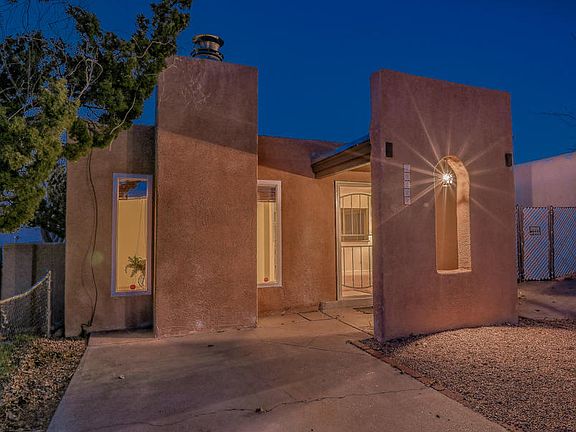 3rd image of 13317 Camino Del Norte NE