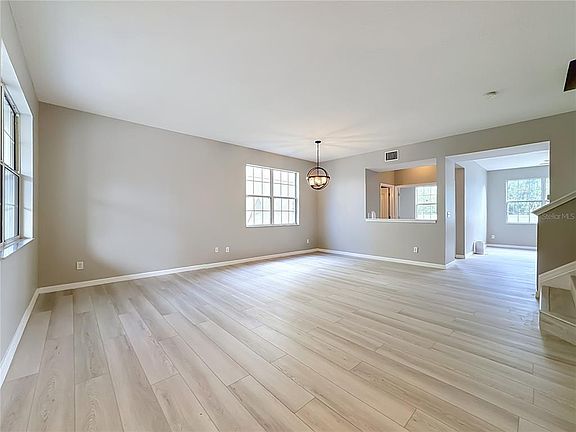 4th image of 1620 Atlantic Dr