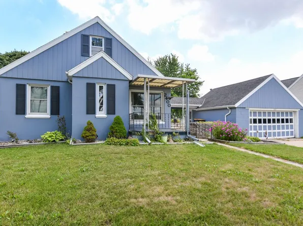 2400 S 100th STREET, West Allis, WI 53227