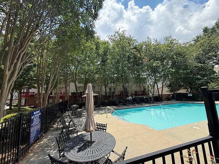 2179 Dillard Xing — Photo 15
