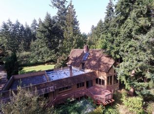 575 Waynes Ridge Cir, Camano Island, WA 98282
