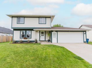 11748 Cloverview Dr, Ravenna, MI 49451