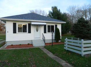 1034 S Constantine St, Three Rivers, MI 49093