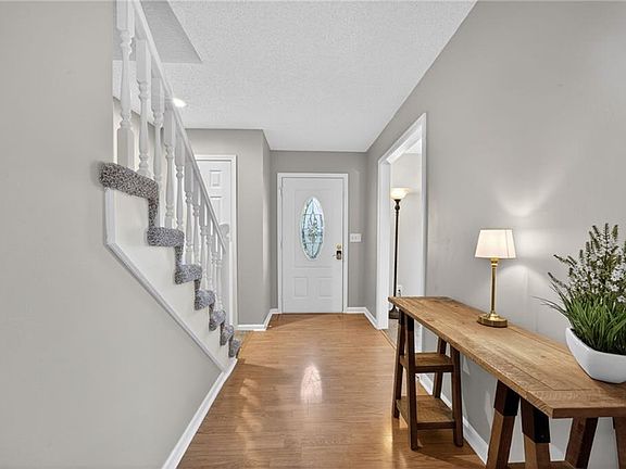 3rd image of 15621 W 125th Ter