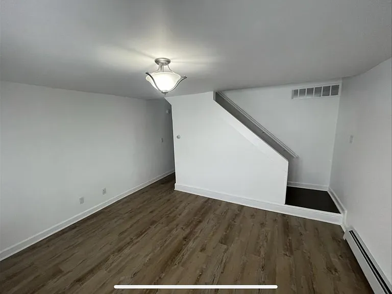 414 E Kiefer Ave — Photo 3