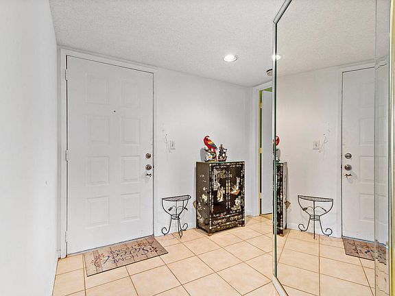 3rd image of 7260 Kinghurst Dr APT 801