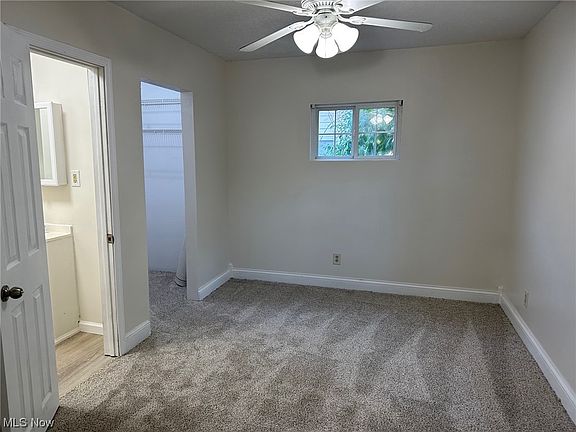 5th image of 3604 6th Ave