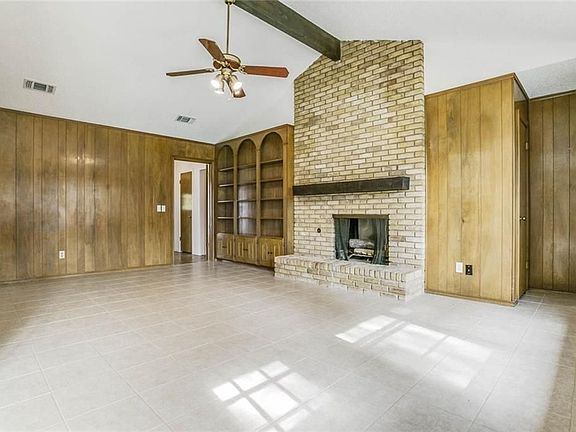 5th image of 1022 Anita Dr