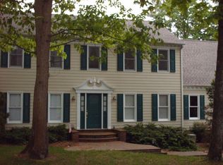 14313 Fox Knoll Dr, Colonial Heights, VA 23834