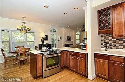 5th image of 265 Roebling St