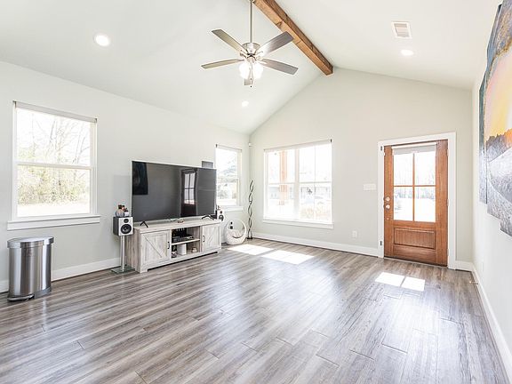 5th image of 9 Drywood Ln