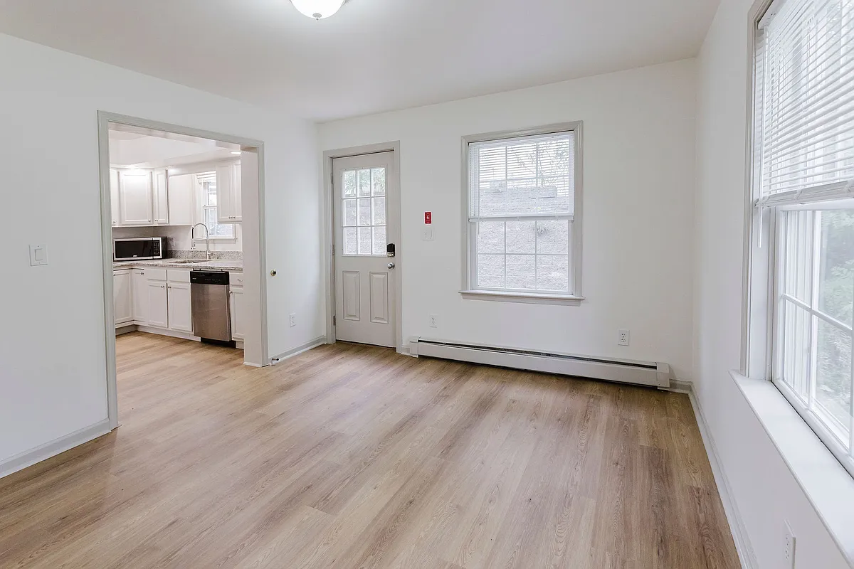 Building Photo - 2591 Washington St #1