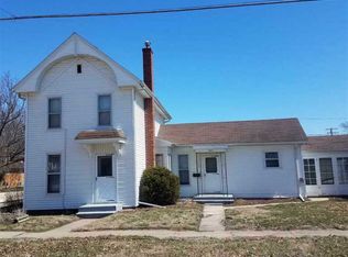 1403 9th St, Fulton, IL 61252