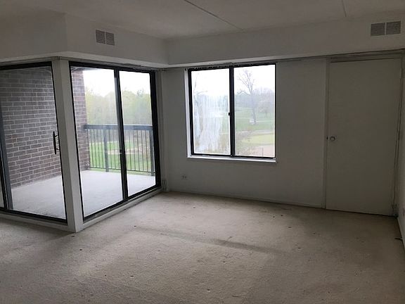 2nd image of 400 Park Ave APT 406