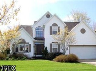 698 Village Pkwy, Akron, OH 44333