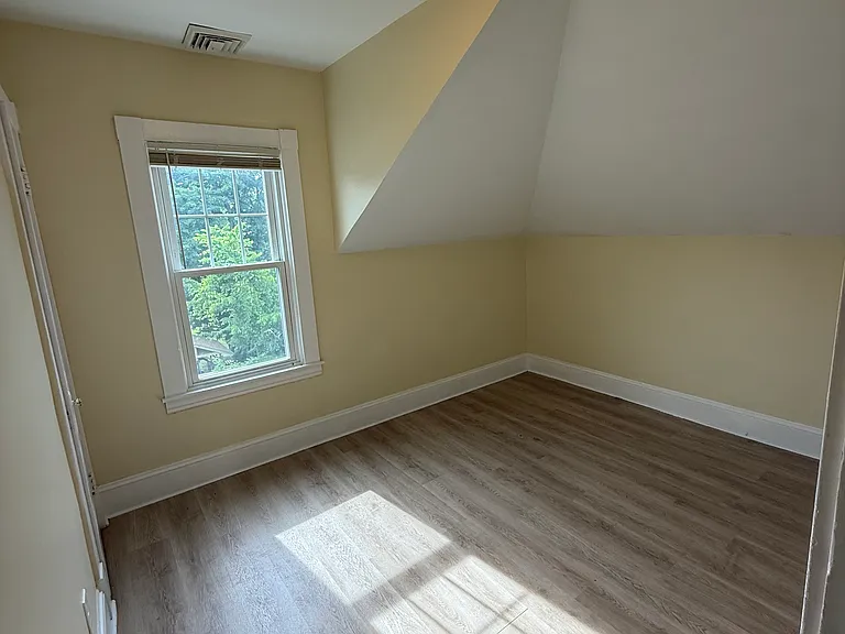 1730 Main St #3 — Photo 6
