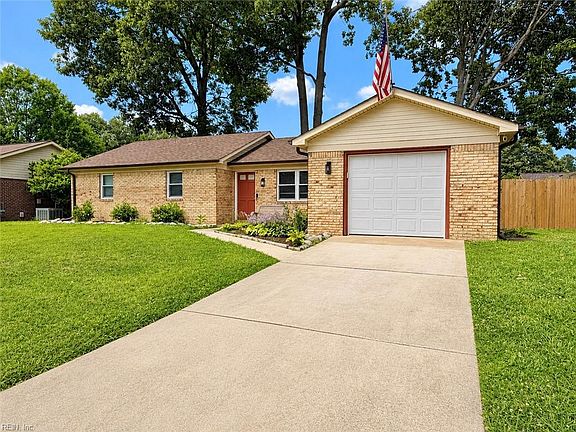3rd image of 5440 Macqueen Dr