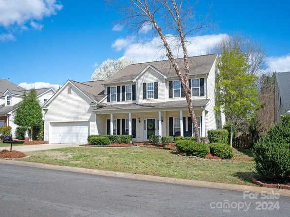17317 Georgian Hall Dr, Charlotte, NC 28277