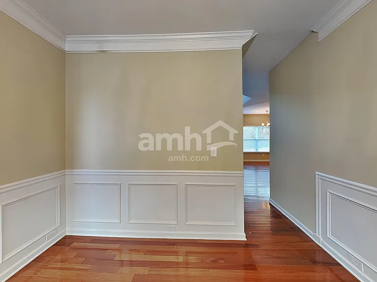 1380 Grey Rock Way — Photo 6