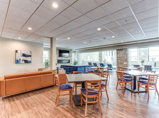 2601 Elkhart Dr #151, Waukesha, WI 53189