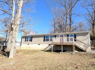 526 Green Hill Rd, Dandridge, TN 37725