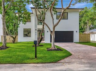 8918 SW 157th St, Palmetto Bay, FL 33157
