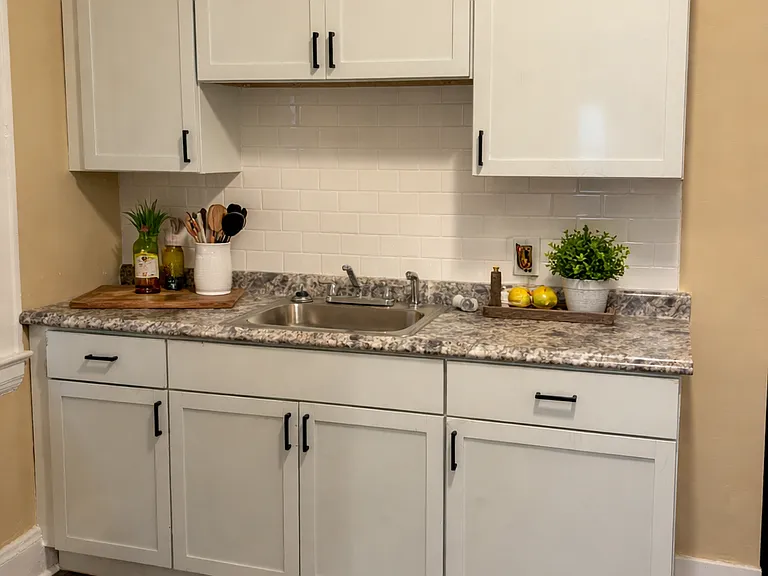 3399 E 140th St #1 — Photo 3