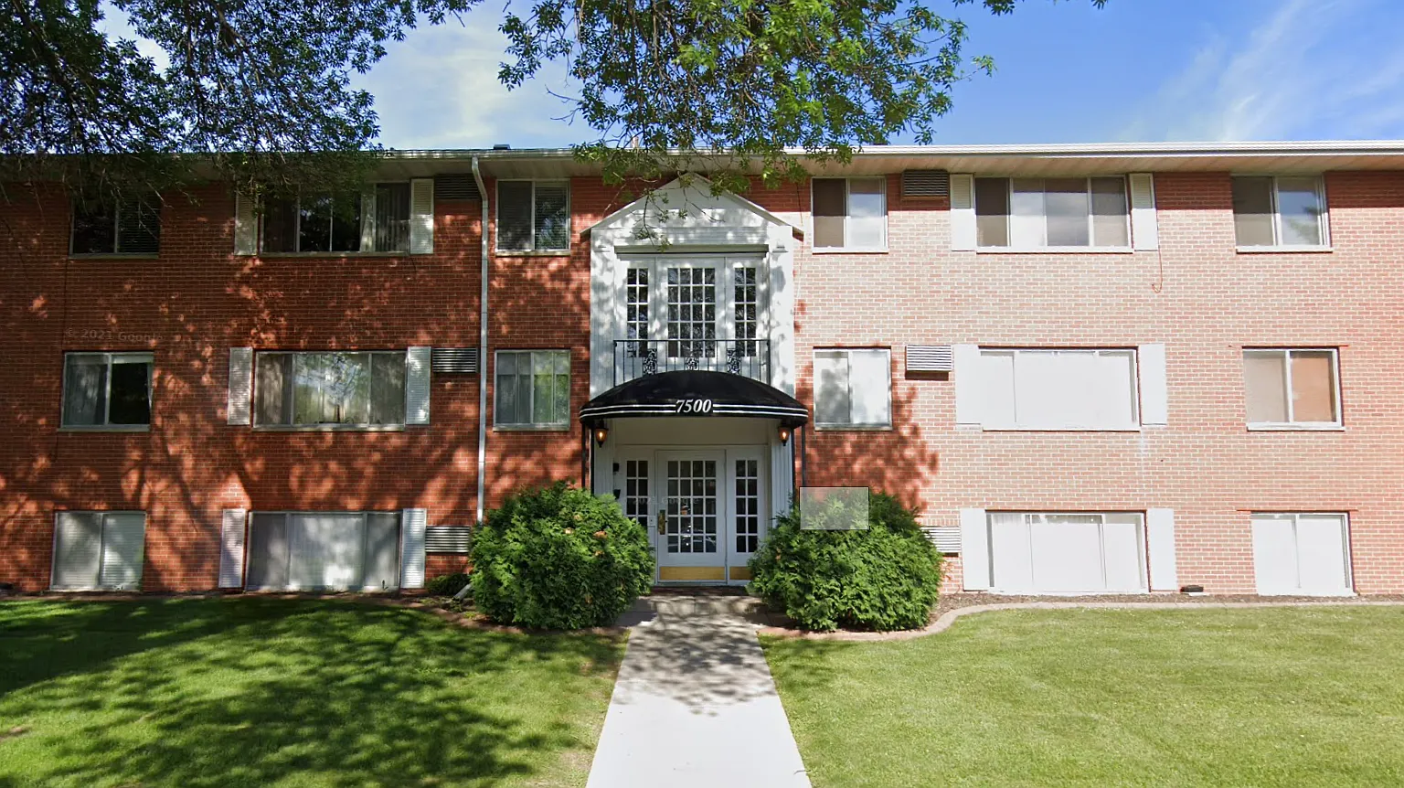 2 bed, 800 sqft, $1,260 — Photo 1