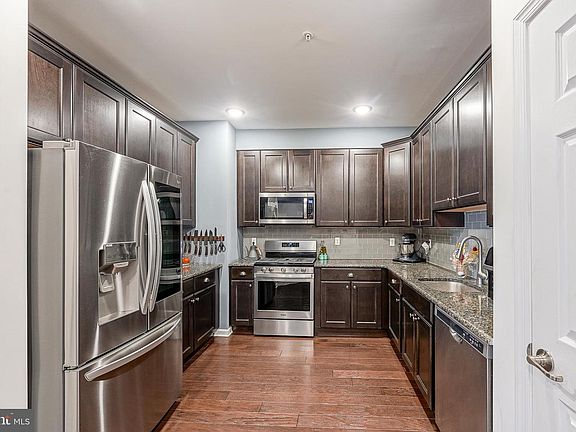 3rd image of 5311 Palomino Ct