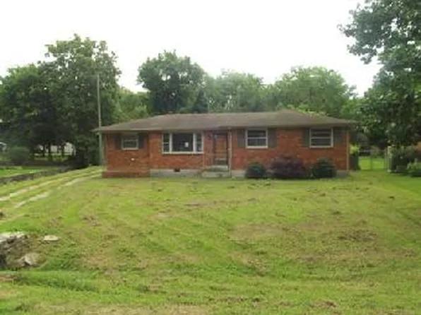 6204 Henry Ford Dr, Nashville, TN 37209