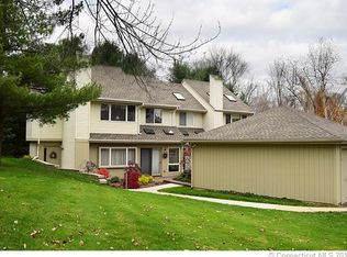 212 E Bass Ln, Suffield, CT 06078