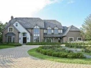 6 S Wynstone Dr, North Barrington, IL