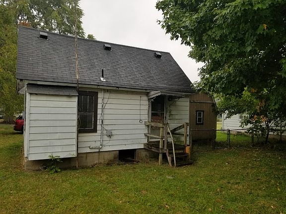 4th image of 2117 E Harvard Ave
