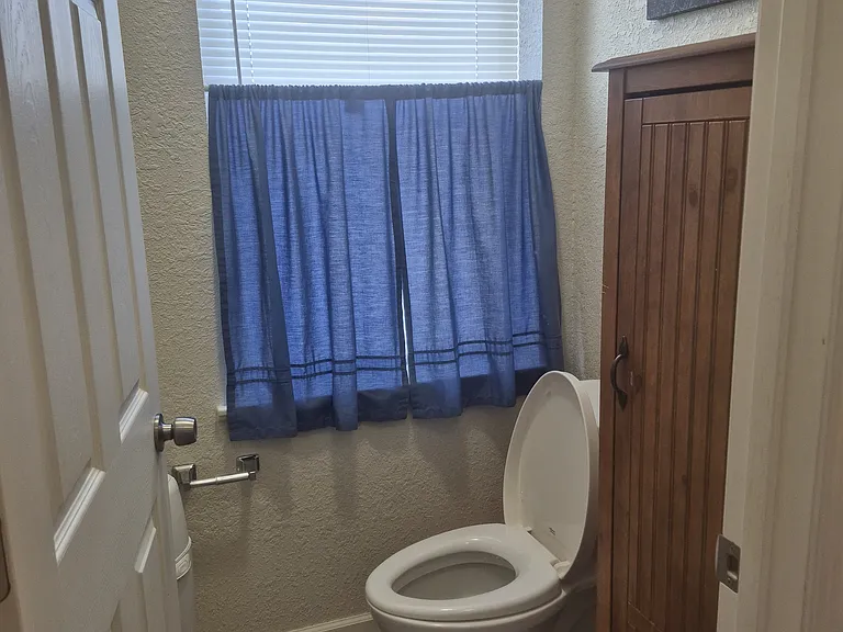 139 W Peoria St #202 — Photo 6
