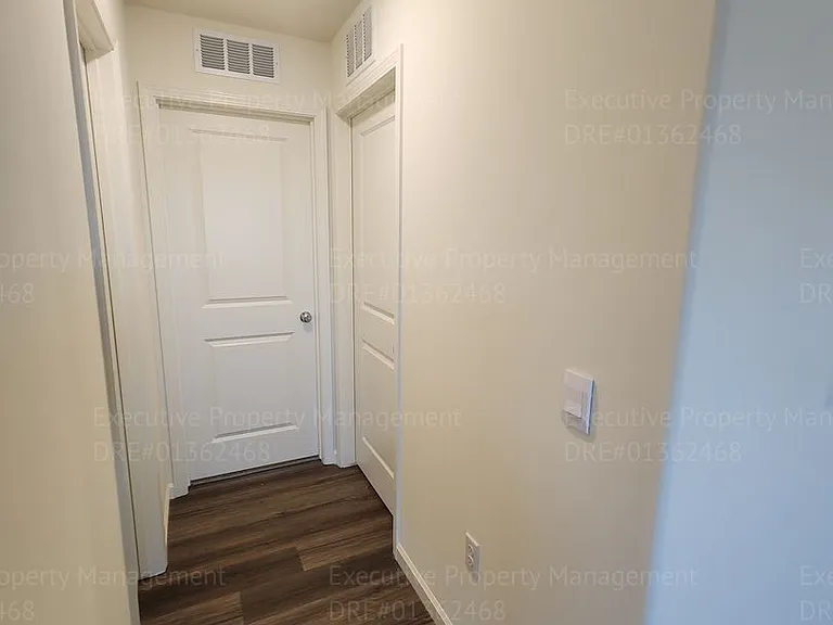 8921 Kemi St — Photo 12
