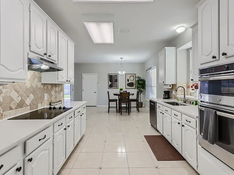 2520 Leicester Ct — Photo 21