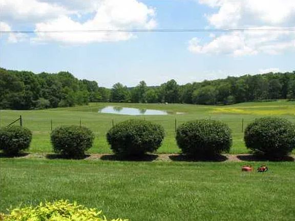 5th image of 1519 Horseshoe Rd
